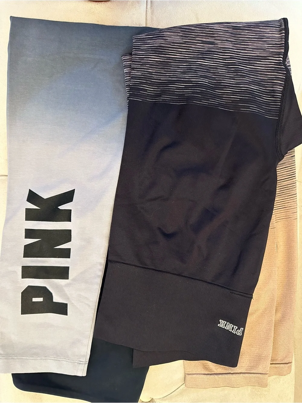 PINK Victoria's Secret Ultimate ombré leggings - Picture 2 of 6